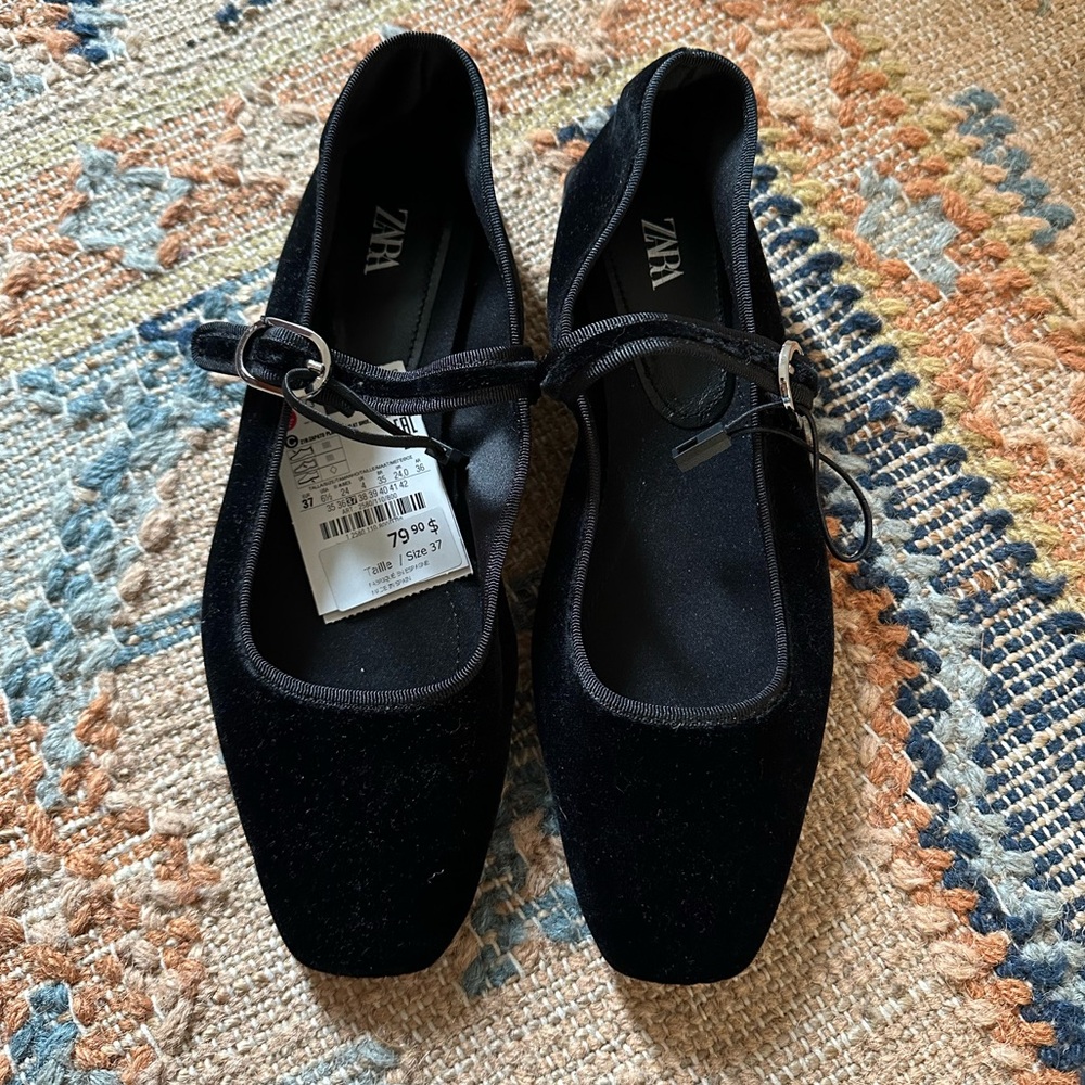 Zara velvet Maryjane flats